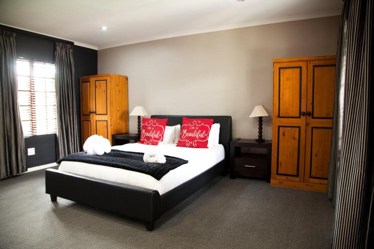 Hotel The Gables Middelburg Mpu Exterior foto